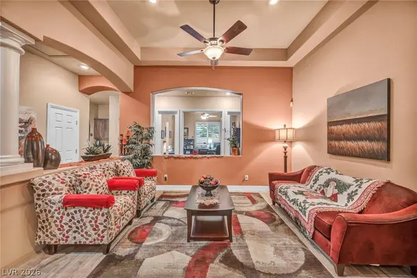 10372 Hawks Wing ST, Las Vegas, NV 89178