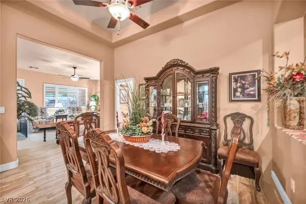 10372 Hawks Wing ST, Las Vegas, NV 89178