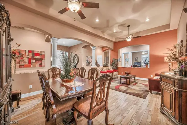 10372 Hawks Wing ST, Las Vegas, NV 89178