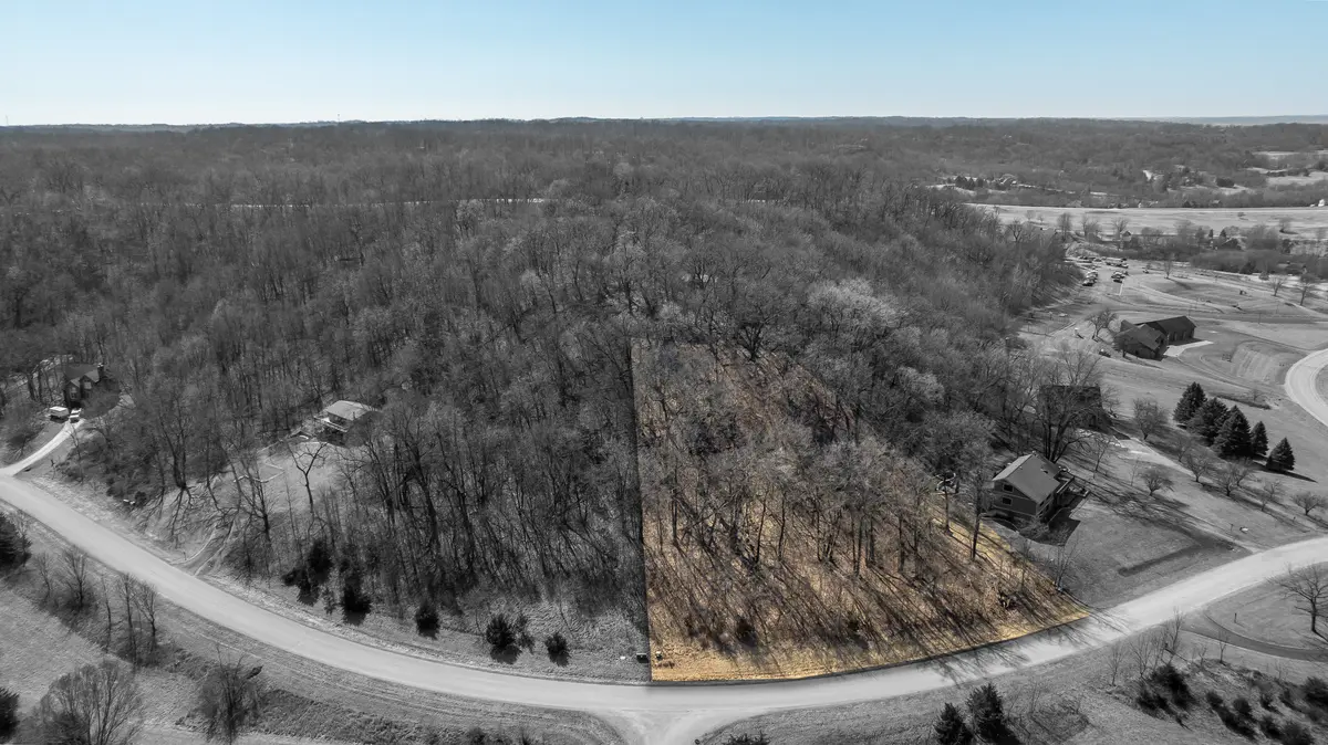 105 Cogan Dr, Galena, IL 61036-9742