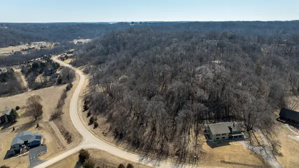 105 Cogan Dr, Galena, IL 61036-9742