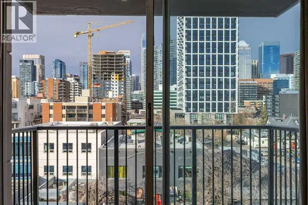 660, 519 17 Avenue SW, Calgary, AB T2S0A9