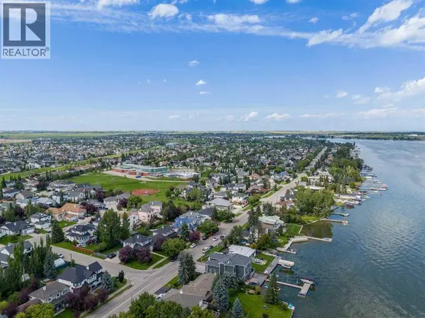 828 West Chestermere, Chestermere, AB T1X1B6