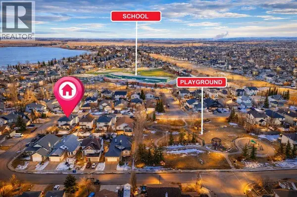164 West Lakeview Circle, Chestermere, AB T1X1H7