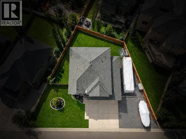 184 Magenta Crescent, Chestermere, AB T1X0K9