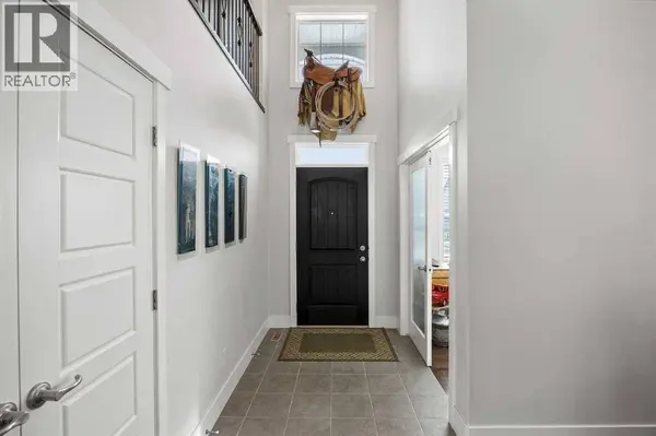 184 Magenta Crescent, Chestermere, AB T1X0K9