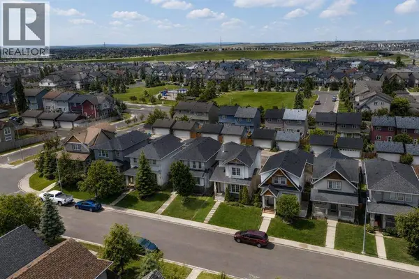 116 Panora Close NW, Calgary, AB T3K0G4