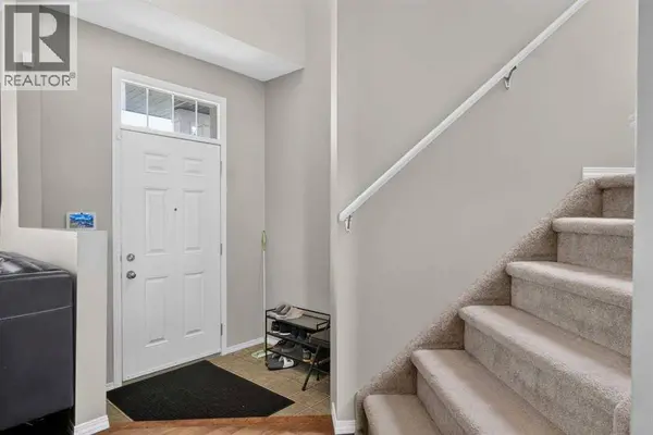 116 Panora Close NW, Calgary, AB T3K0G4