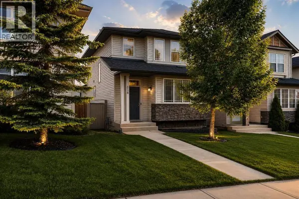 116 Panora Close NW, Calgary, AB T3K0G4
