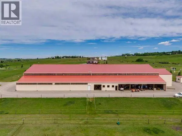 482074 144 Street W, Rural Foothills County, AB T1S1A1