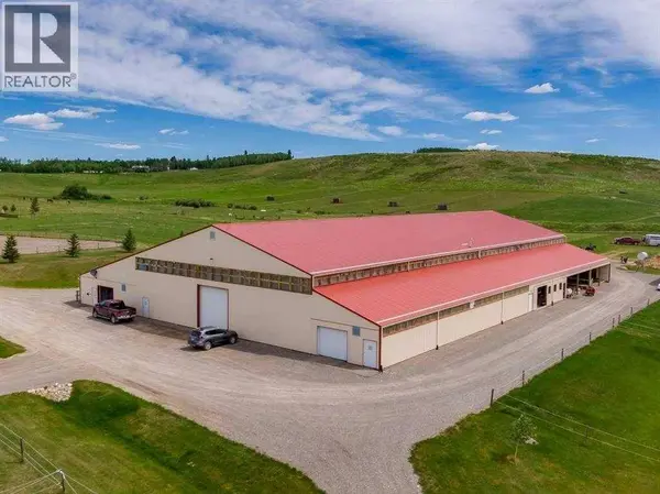 482074 144 Street W, Rural Foothills County, AB T1S1A1