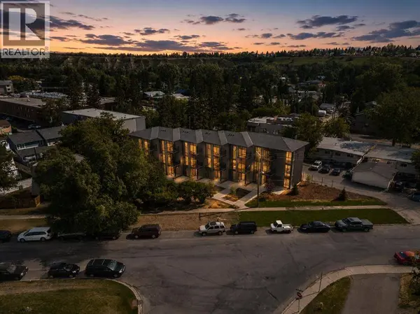 6110 Bowwood Drive NW, Calgary, AB T3B2E8