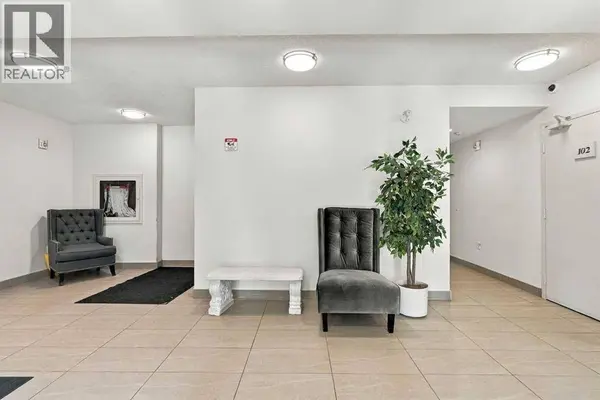 301, 626 15 Avenue SW, Calgary, AB T2R0R5