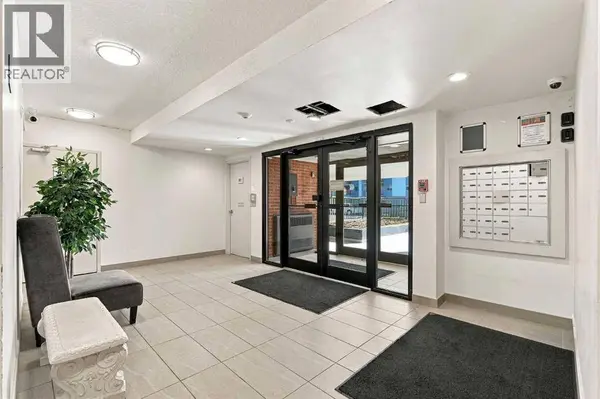 301, 626 15 Avenue SW, Calgary, AB T2R0R5