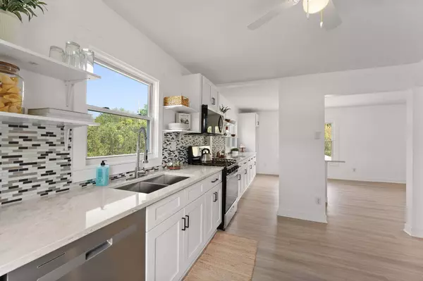 799 N 400, Valparaiso, IN 46383