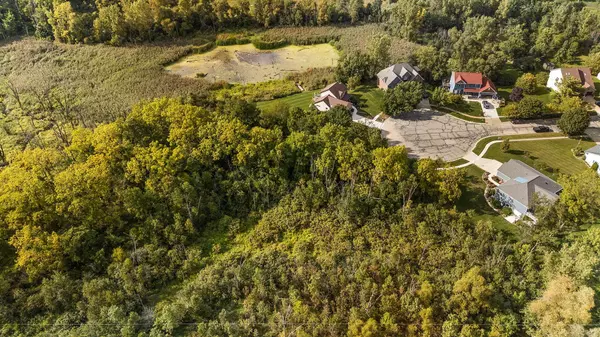 843 Mirmar DR, Valparaiso, IN 46385