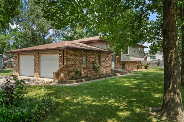 5272 Robbins AVE, Portage, IN 46368