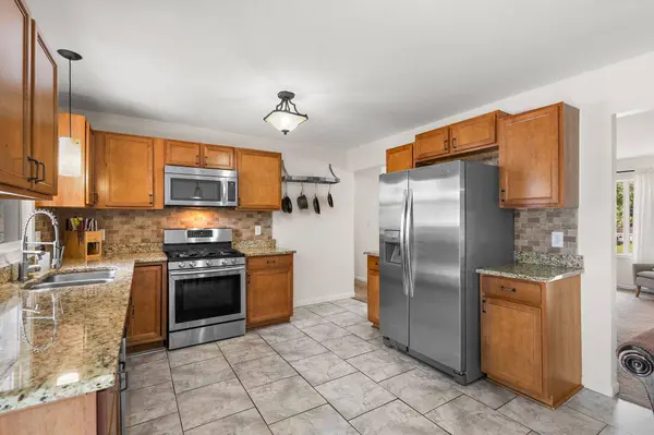 5272 Robbins AVE, Portage, IN 46368