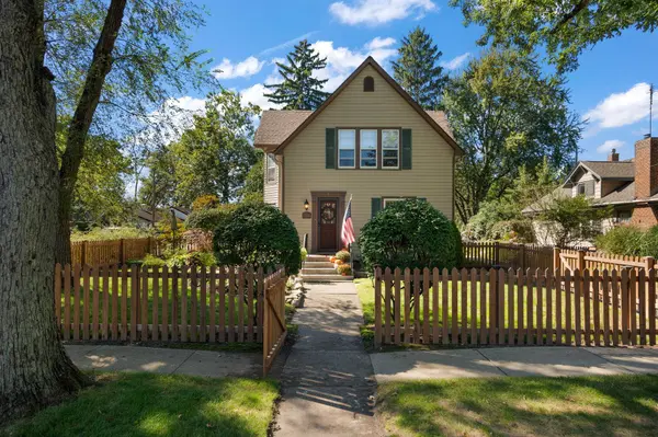 744 S 2nd ST, Chesterton, IN 46304