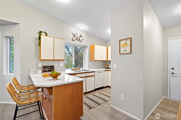 1101 37th ST SE #103, Auburn, WA 98002