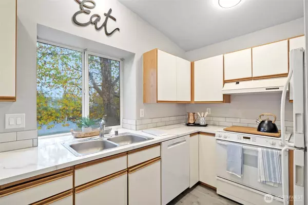 1101 37th ST SE #103, Auburn, WA 98002