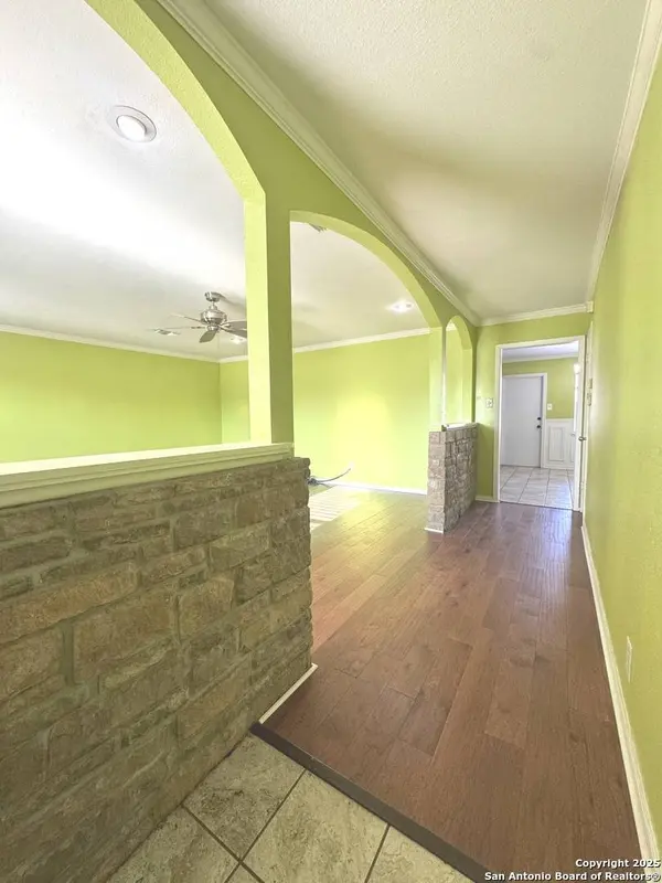 9110 HUGO CIR, San Antonio, TX 78224-2320