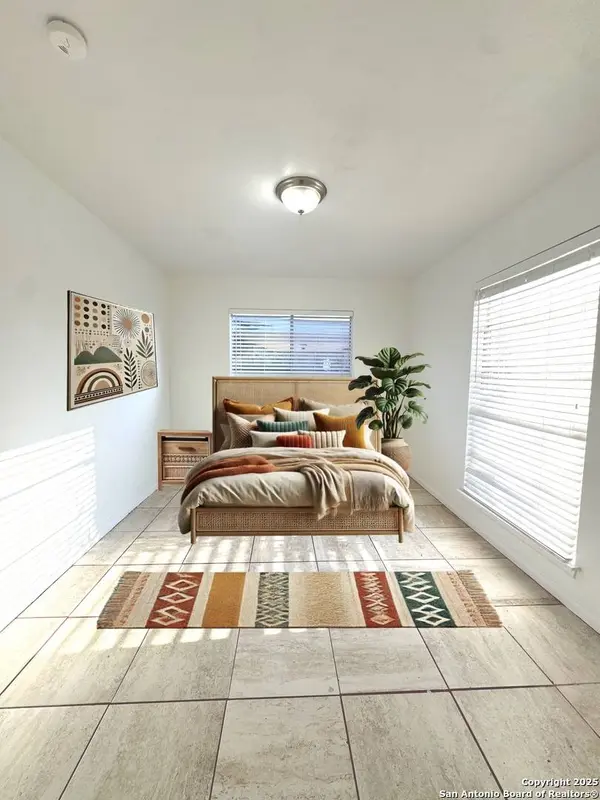 9110 HUGO CIR, San Antonio, TX 78224-2320