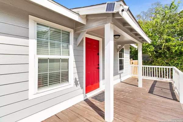 1923 Dawson, San Antonio, TX 78202