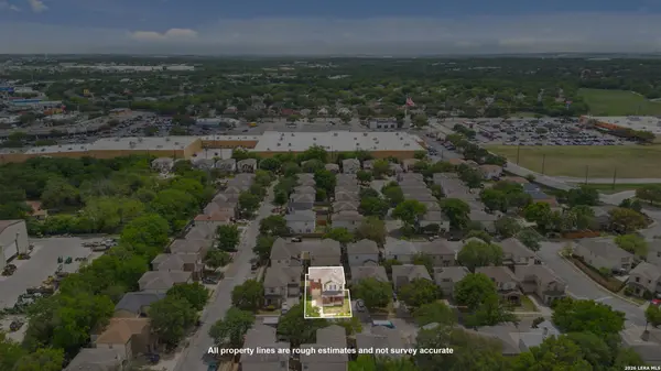 6 MOONDANCE HL, San Antonio, TX 78254