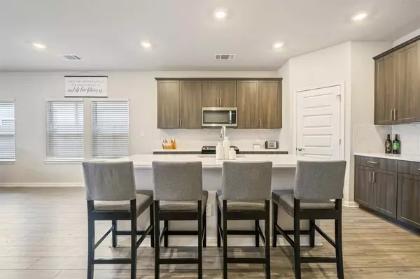 10310 Mager LN, Hutto, TX 78634