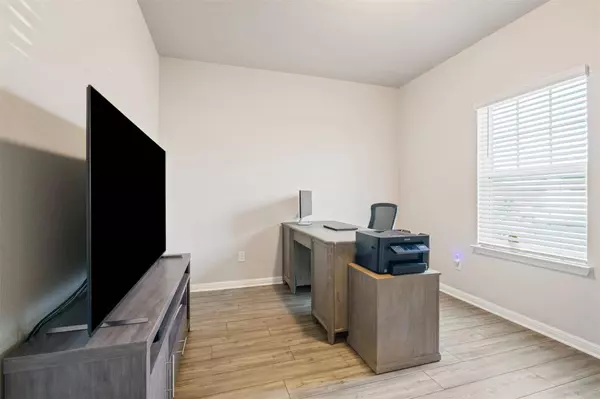 10310 Mager LN, Hutto, TX 78634