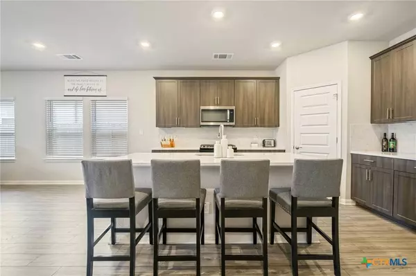 10310 Mager LN, Hutto, TX 78634