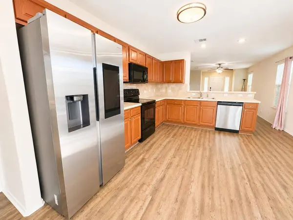 313 Wimberley ST, Hutto, TX 78634