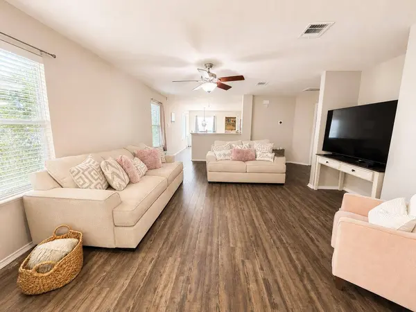 313 Wimberley ST, Hutto, TX 78634