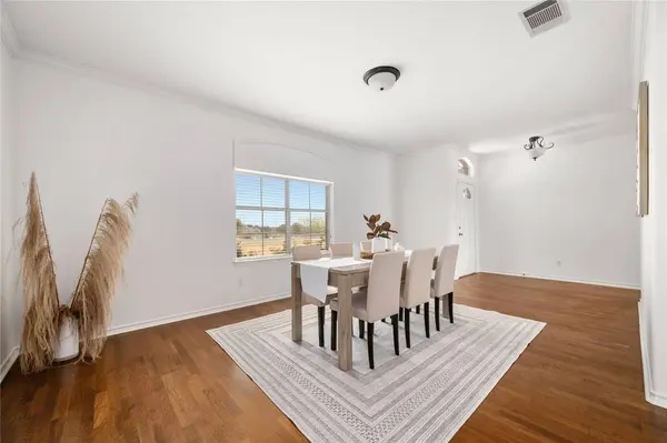 151 Comanche CIR, Hutto, TX 78634