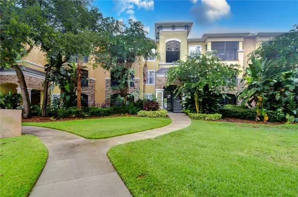 10021 COURTNEY PALMS BLVD #103, Tampa, FL 33619