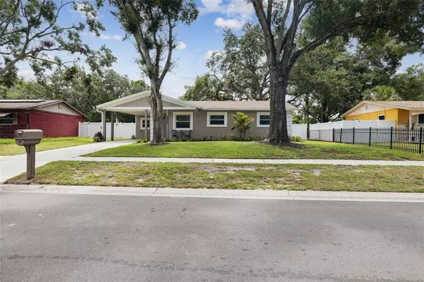 2044 BALFOUR CIR, Tampa, FL 33619