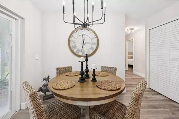 2044 BALFOUR CIR, Tampa, FL 33619