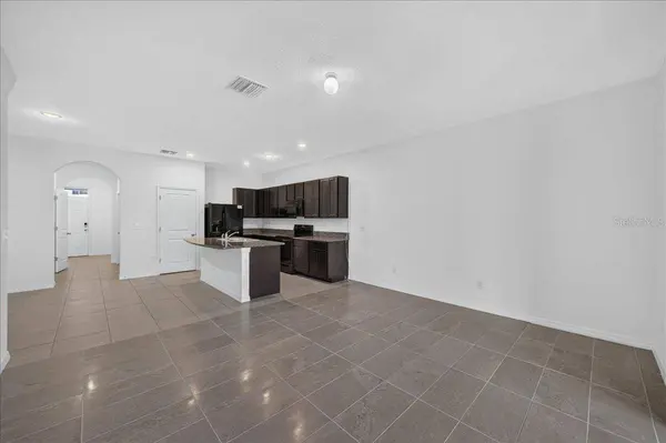 8655 FALLING BLUE PL, Riverview, FL 33578