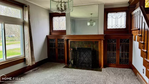 216 N Chapman Street, Chesaning, MI 48616