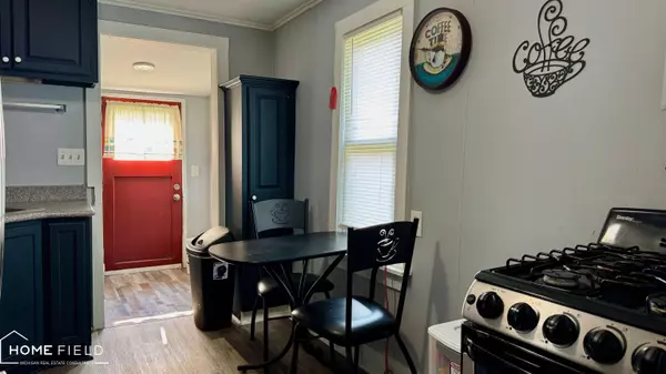 827 Lingle Avenue, Owosso, MI 48867