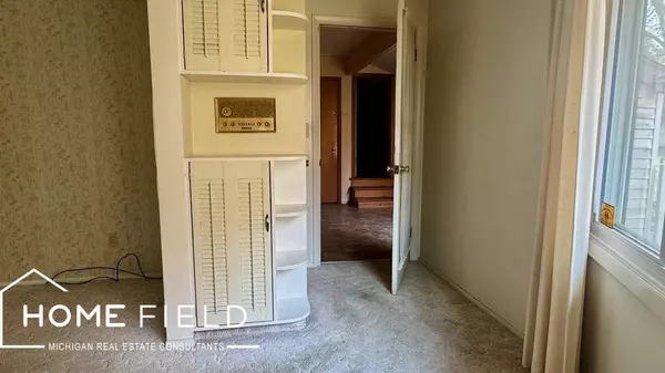 608 Ridgeview Drive, Corunna, MI 48817