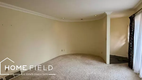 608 Ridgeview Drive, Corunna, MI 48817