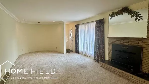 608 Ridgeview Drive, Corunna, MI 48817