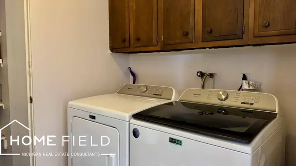 719 N Saginaw Street, Owosso, MI 48867