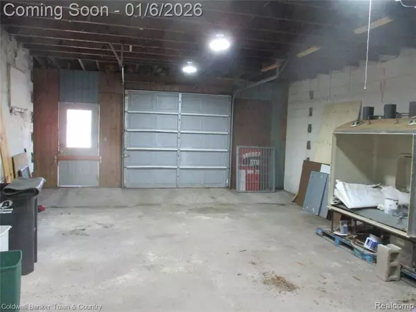 910 W Main Street, Owosso, MI 48867 2517