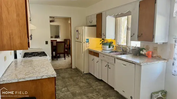 2145 N M 52 Highway, Owosso, MI 48867