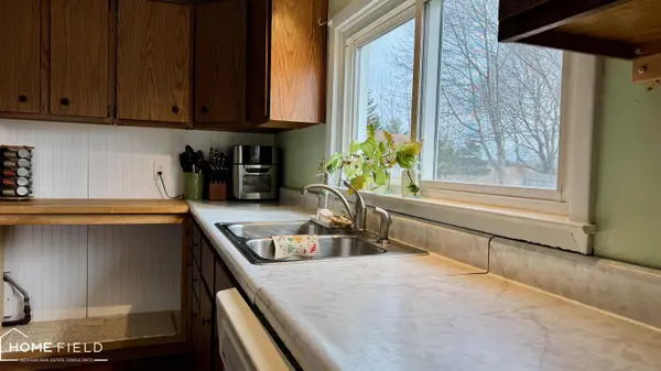 1395 Aiken Road, Owosso, MI 48867