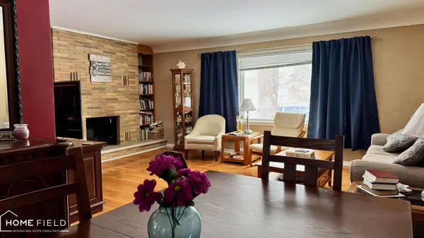 1200 N Dewey Street, Owosso, MI 48867