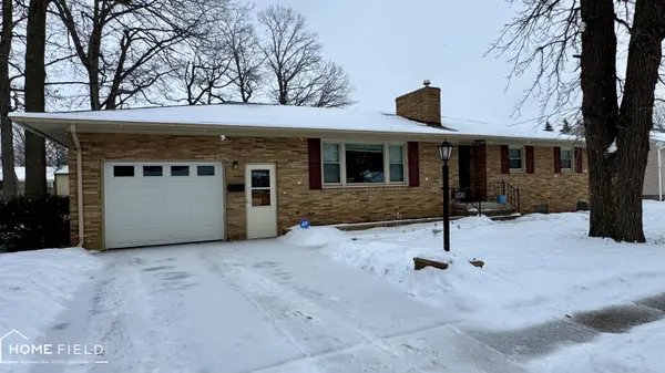 1200 N Dewey Street, Owosso, MI 48867